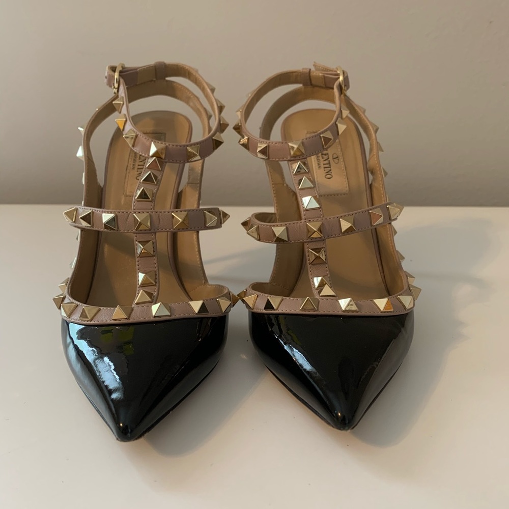 Valentino Black Patent & Nude Rockstud T-Strap Pumps - Picture 9 of 9